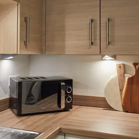 4 Bluebridge Court Apartment *